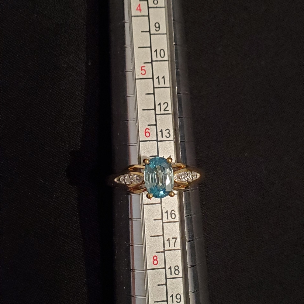 Blue Topaz Ring - Picture 9 of 11